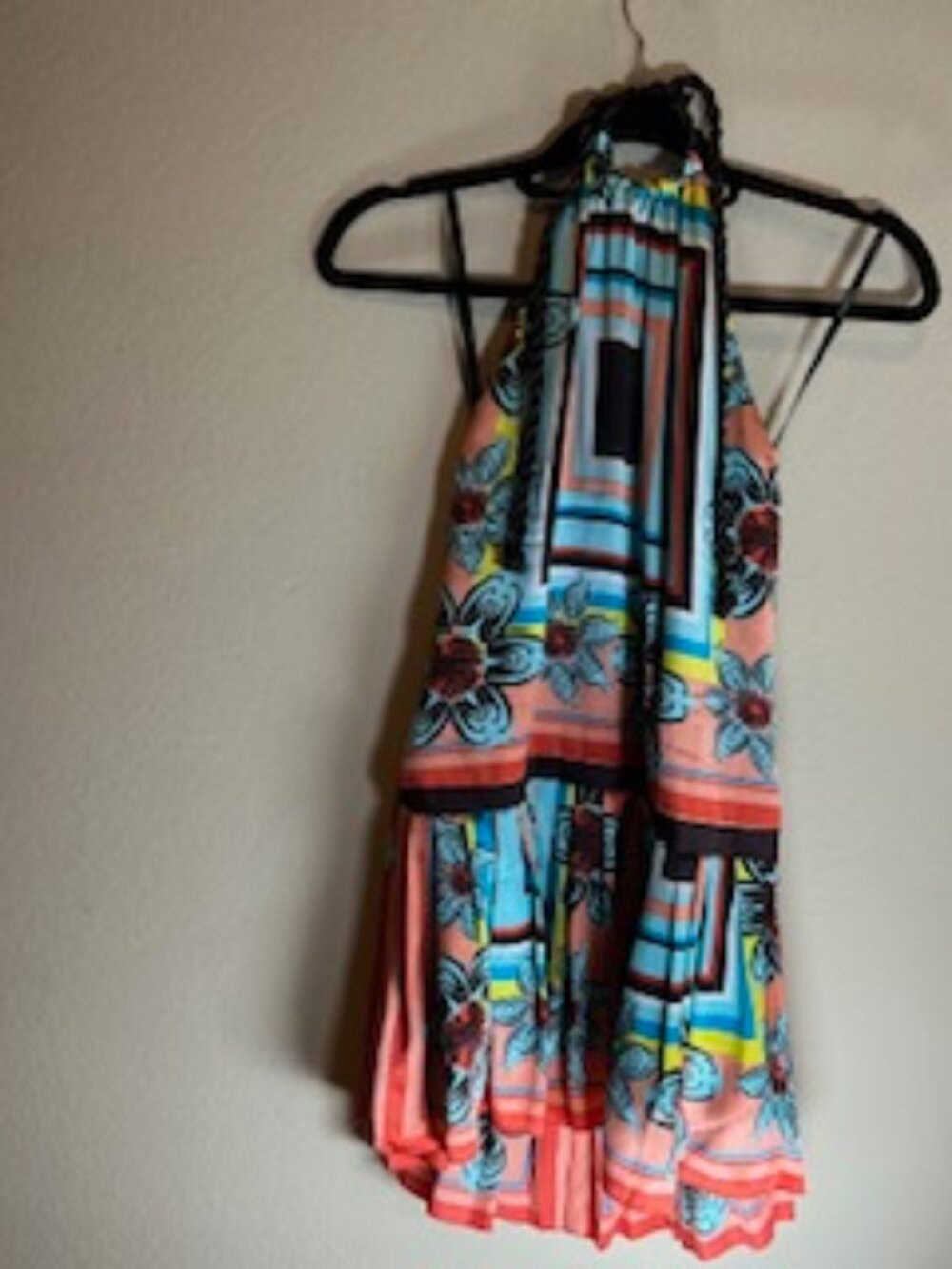 Bebe Women's multicolored Halter Top, 100% silk, Size Small